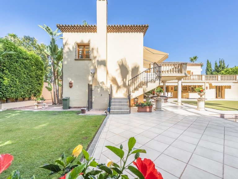 Villa for Sale in  Marbella, Malaga 19