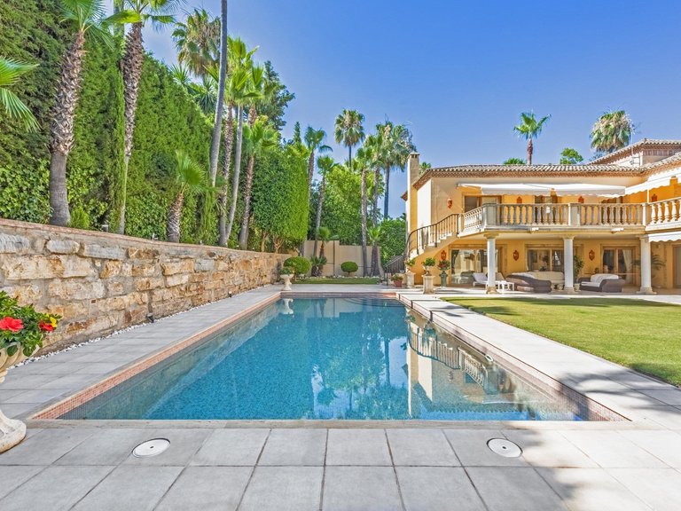 Villa for Sale in  Marbella, Malaga 4