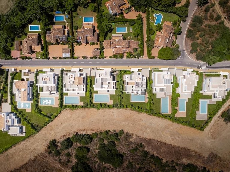 Villa for Sale in  Estepona, Malaga 5