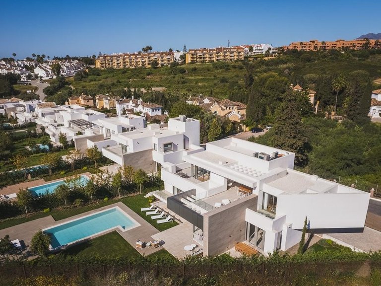 Villa for Sale in  Estepona, Malaga 7
