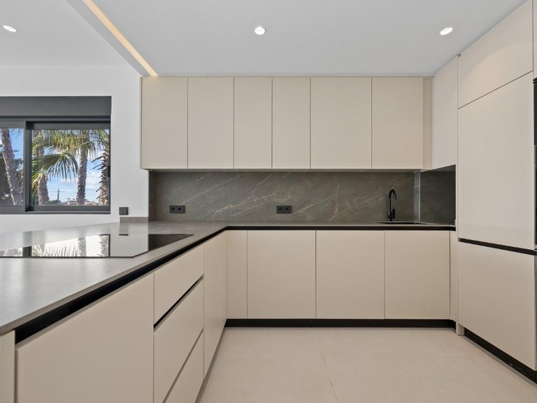 Apartment for Sale in  Estepona, Malaga 13
