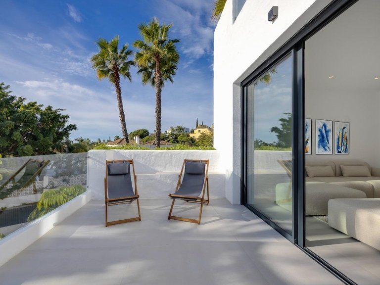 Apartment for Sale in  Estepona, Malaga 4