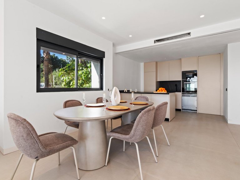 Town House for Sale in  Estepona, Malaga 4