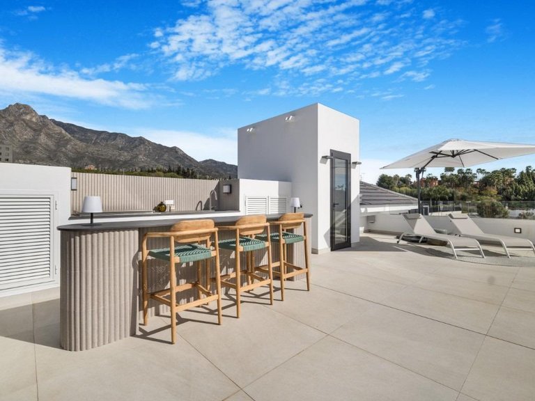 Villa for Sale in  Marbella, Malaga 16
