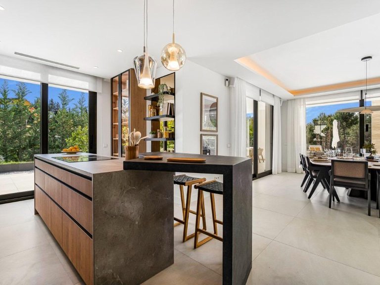 Villa for Sale in  Marbella, Malaga 26