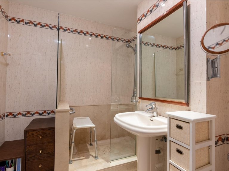 Apartment for Sale in  Estepona, Malaga 17