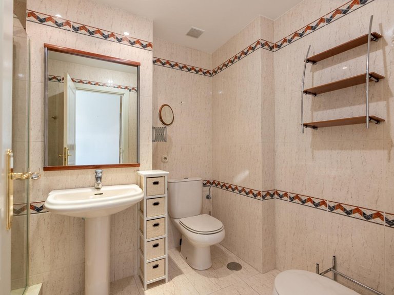 Apartment for Sale in  Estepona, Malaga 18