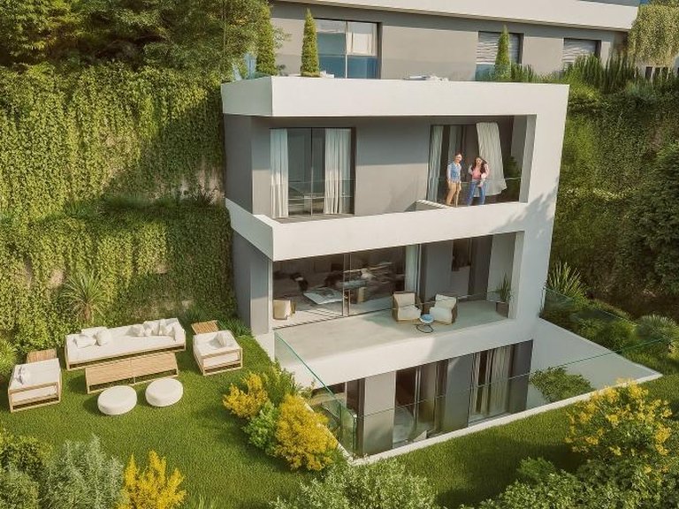 Villa for Sale in  Fuengirola, Malaga 5
