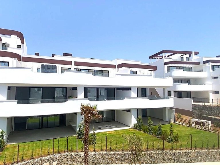 Apartment for Sale in  Estepona, Malaga 2