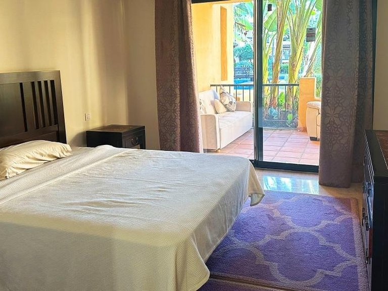 Apartment for Sale in  Estepona, Malaga 10