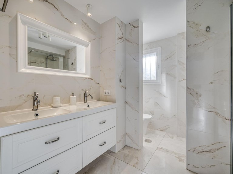 Apartment for Sale in  Marbella, Malaga 20
