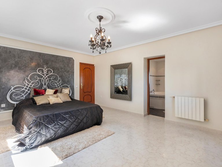 Villa for Sale in Inland Rojales, Alicante 10