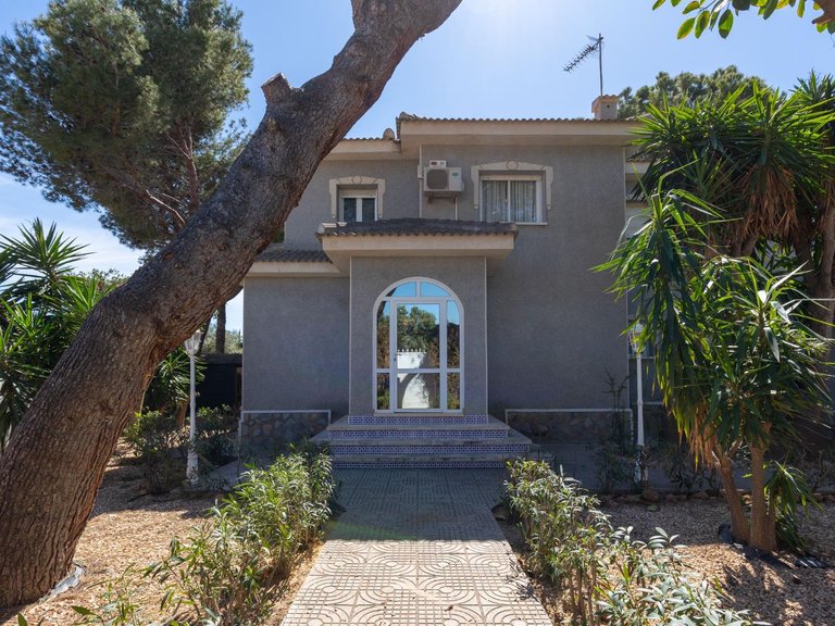 Villa for Sale in Inland Rojales, Alicante 3