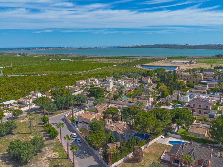 Villa for Sale in Inland Rojales, Alicante 31