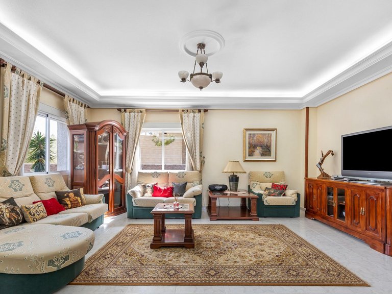 Villa for Sale in Inland Rojales, Alicante 6