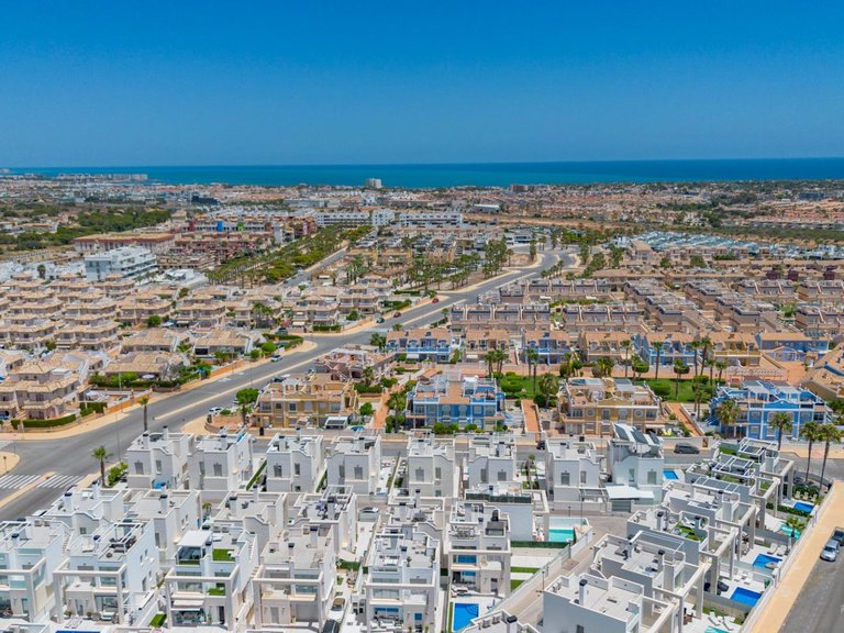 Villa for Sale in Costa Blanca Orihuela Costa, Alicante 44