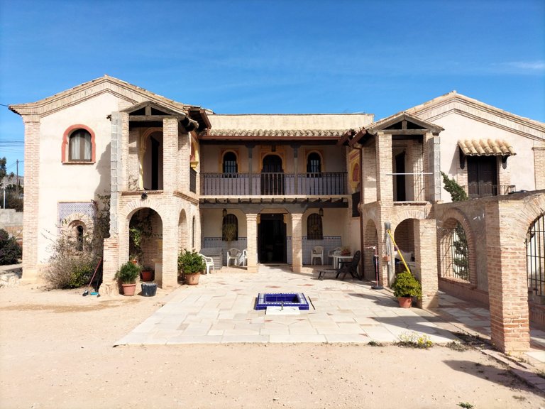 Villa for Sale in Crevillent, Alicante 2