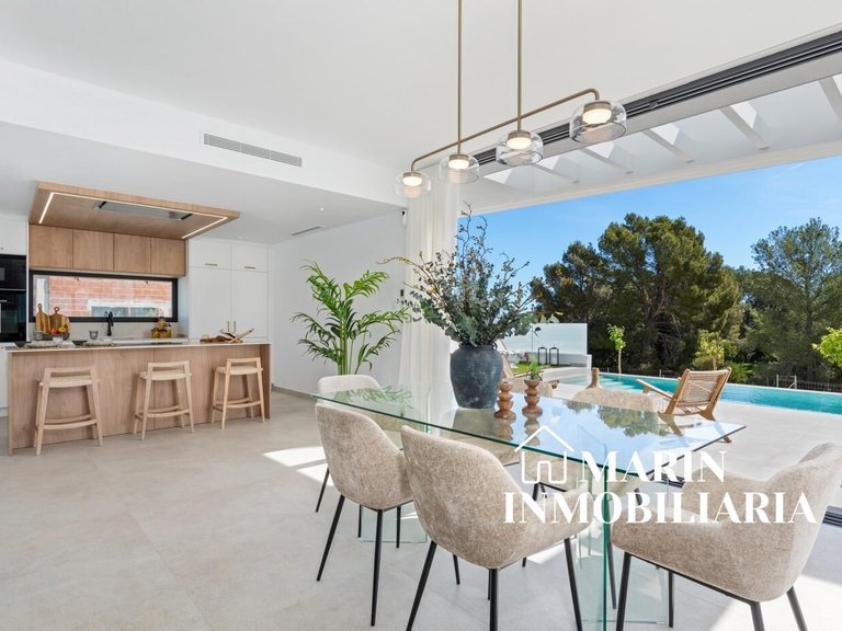 Villa for Sale in Polop, Alicante 14