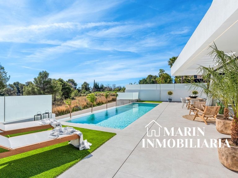 Villa for Sale in Polop, Alicante 23