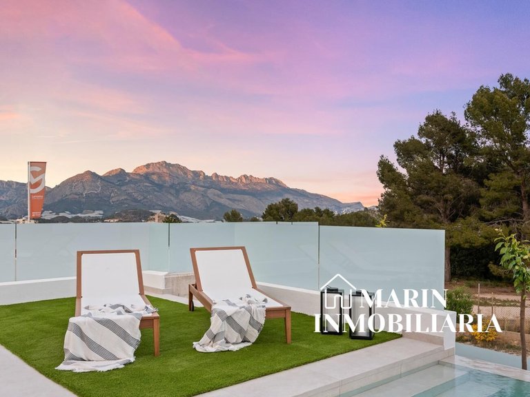 Villa for Sale in Polop, Alicante 25