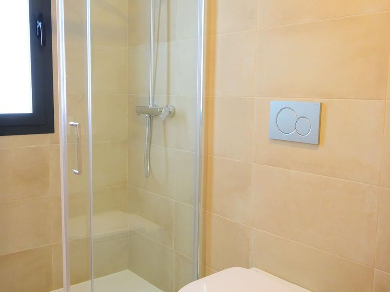 Villa for Sale in Dolores, Alicante 28