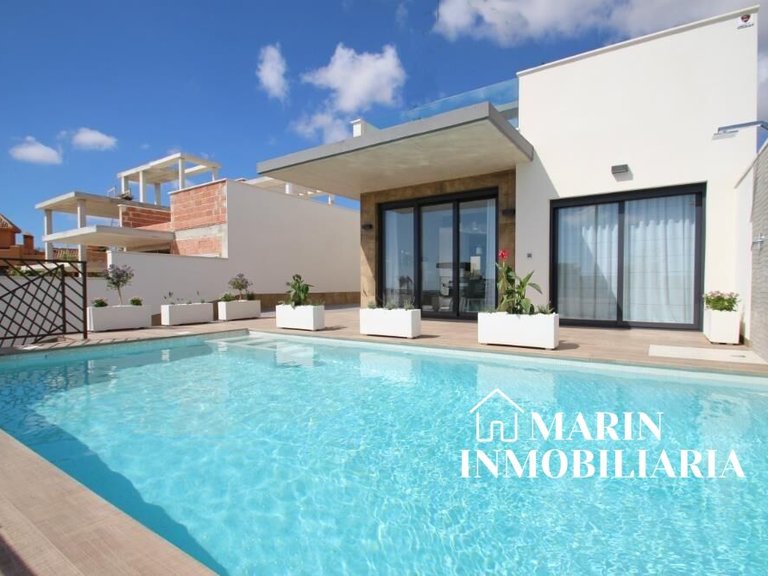 Villa for Sale in San Miguel De Salinas, Alicante 1
