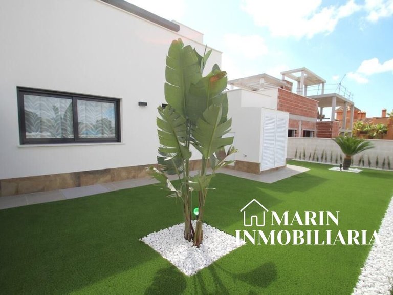 Villa for Sale in San Miguel De Salinas, Alicante 4