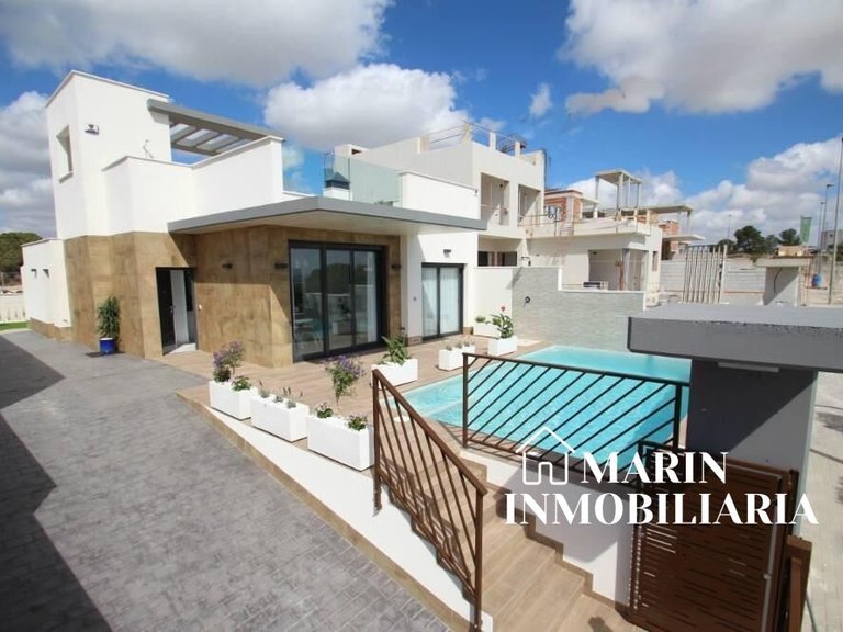 Villa for Sale in San Miguel De Salinas, Alicante 6