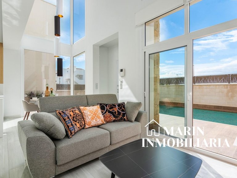 Villa for Sale in Los Montesinos, Alicante 12