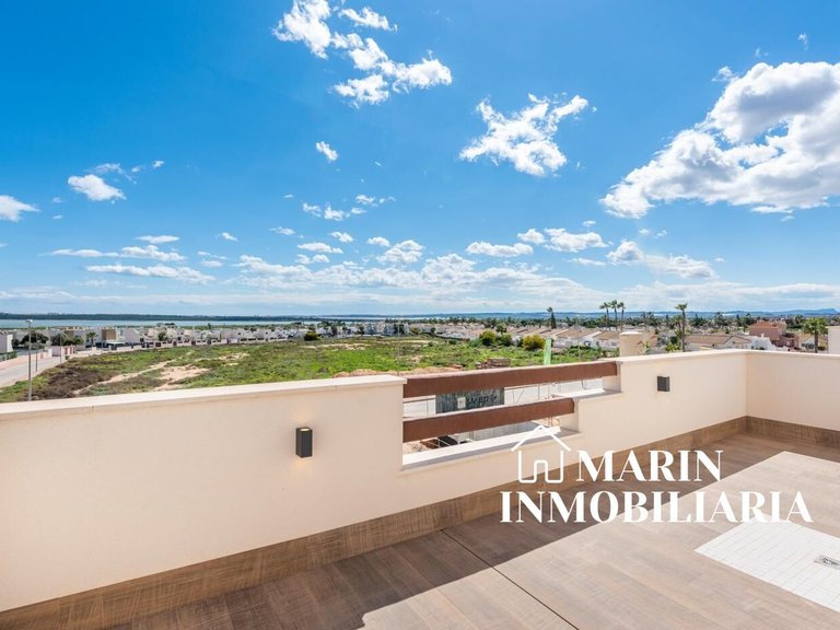 Villa for Sale in Los Montesinos, Alicante 30