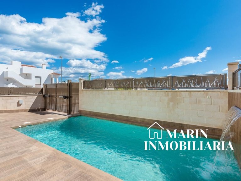 Villa for Sale in Los Montesinos, Alicante 7