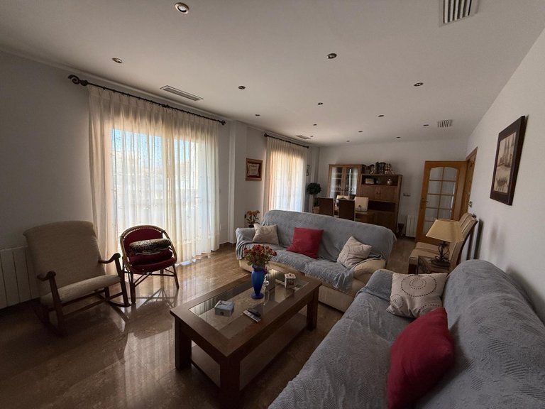 Villa for Sale in Almoradi, Alicante 19