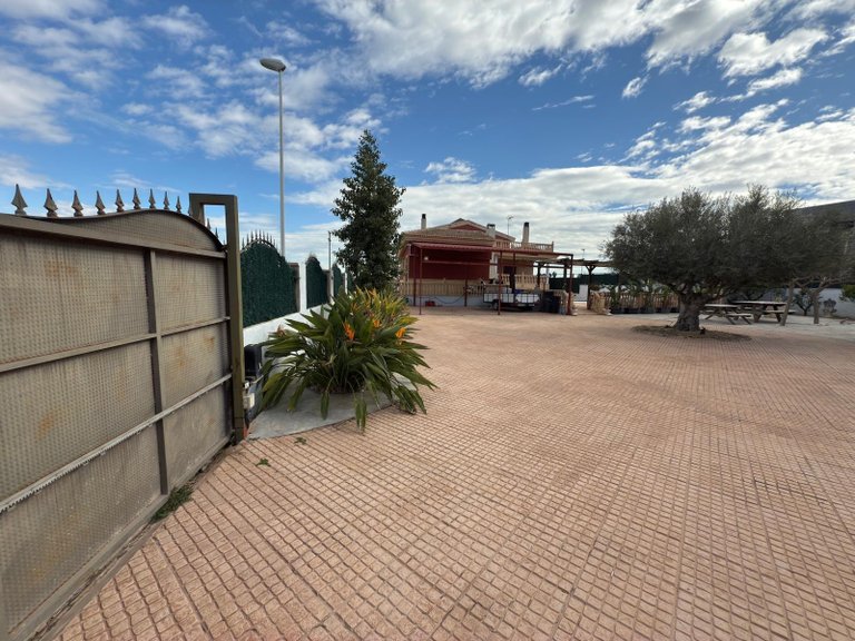 Villa for Sale in Almoradi, Alicante 47