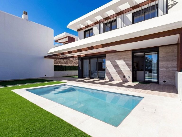 Villa for Sale in Polop, Alicante 2