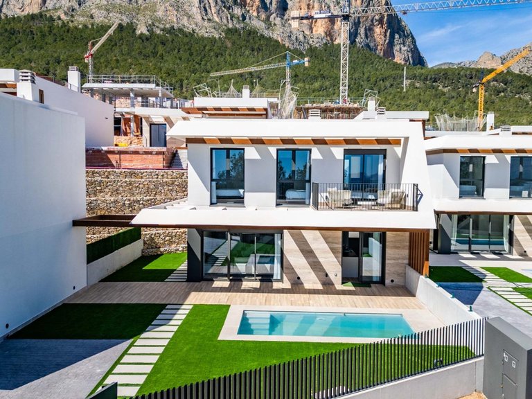 Villa for Sale in Polop, Alicante 6