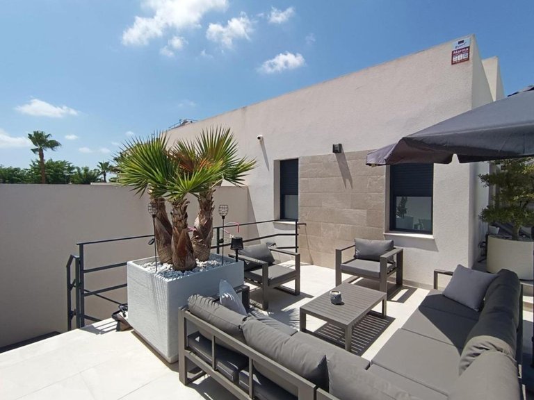 Villa for Sale in Daya Nueva, Alicante 6
