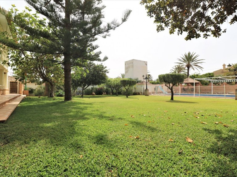 Villa for Sale in Orihuela Costa, Alicante, 10