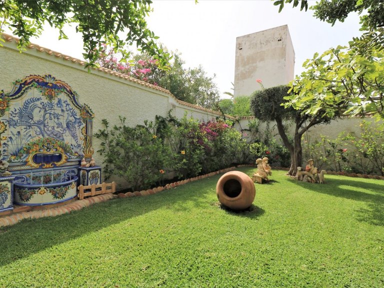 Villa for Sale in Orihuela Costa, Alicante, 11