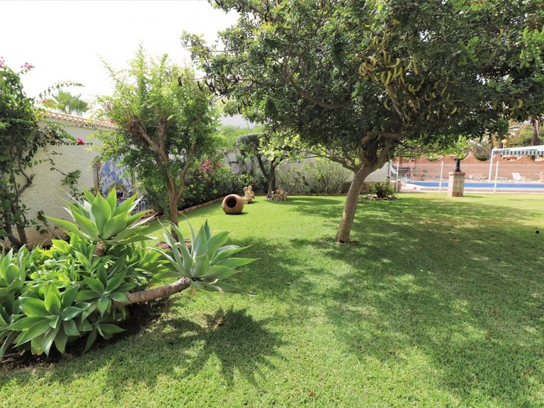 Villa for Sale in Orihuela Costa, Alicante, 12
