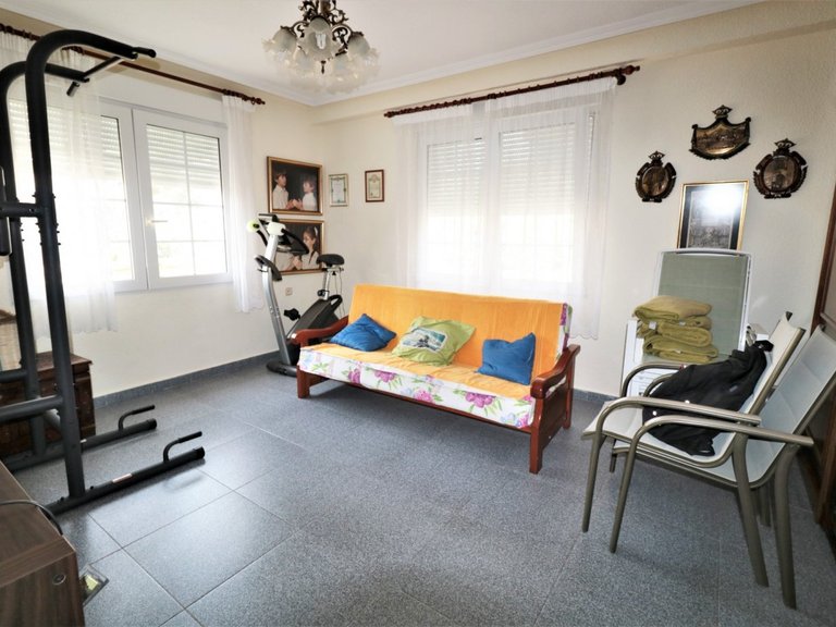 Villa for Sale in Orihuela Costa, Alicante, 32
