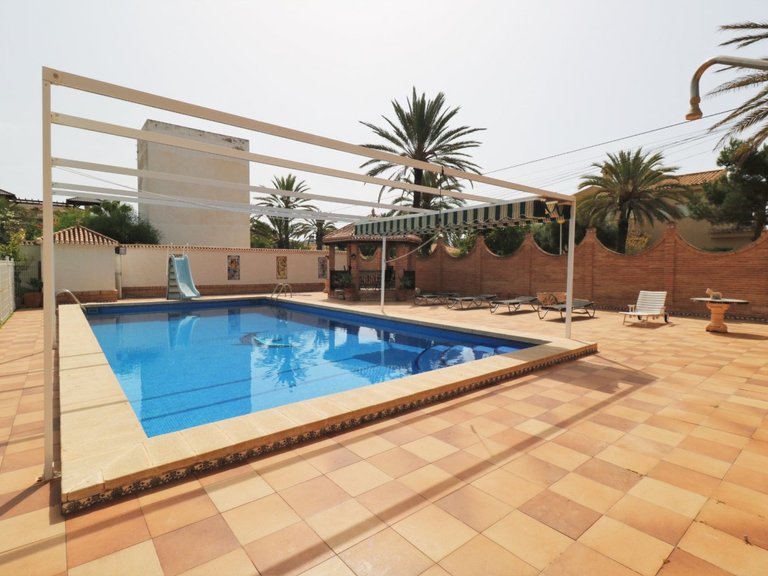 Villa for Sale in Orihuela Costa, Alicante, 4