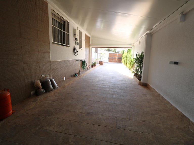 Villa for Sale in Torrevieja, Alicante, 7