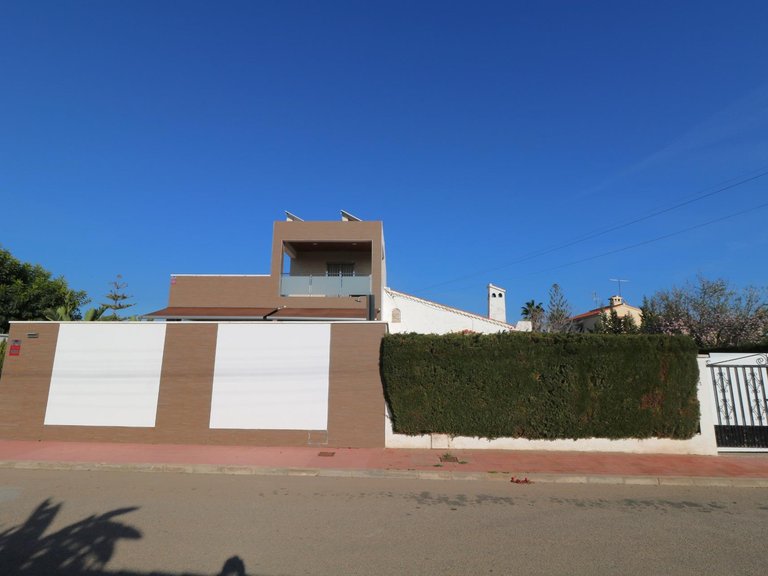 Villa for Sale in Torrevieja, Alicante, 1