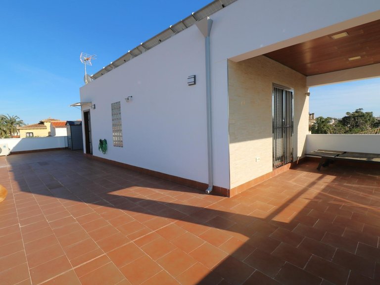 Villa for Sale in Torrevieja, Alicante, 14