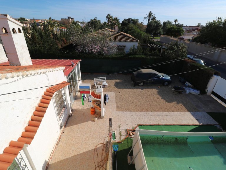 Villa for Sale in Torrevieja, Alicante, 16