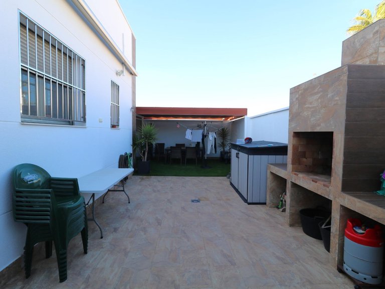 Villa for Sale in Torrevieja, Alicante, 8