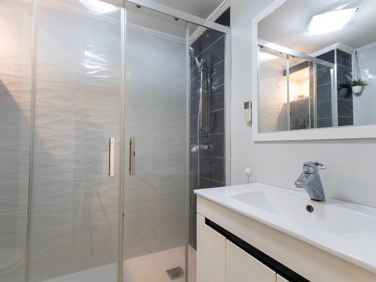 Apartment for Sale in Torrevieja, Alicante, 20