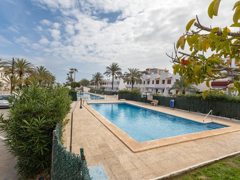 Apartment for Sale in Torrevieja, Alicante, 26