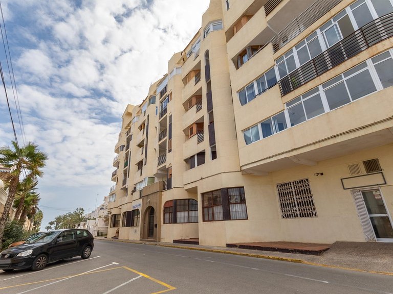 Apartment for Sale in Torrevieja, Alicante, 6