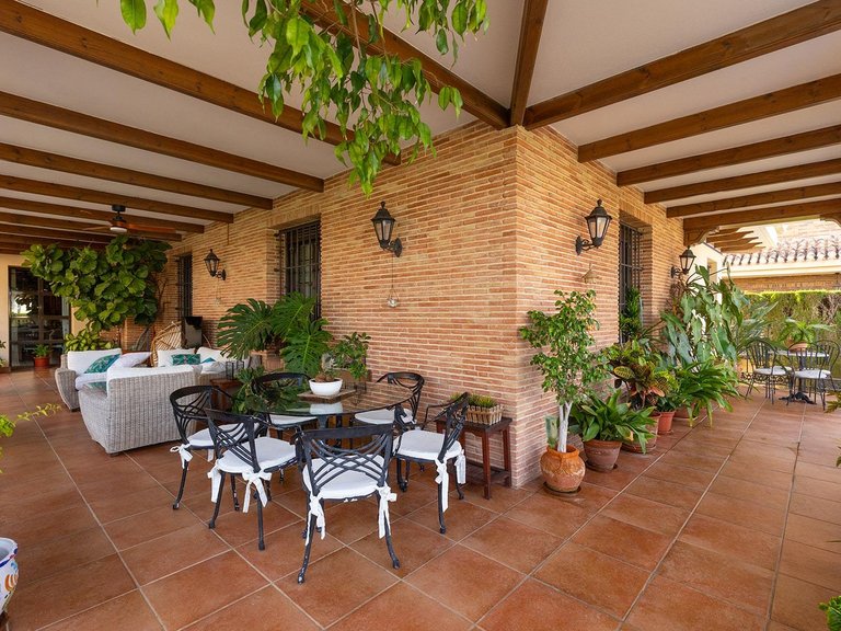 Villa for Sale in Torrevieja, Alicante, 12